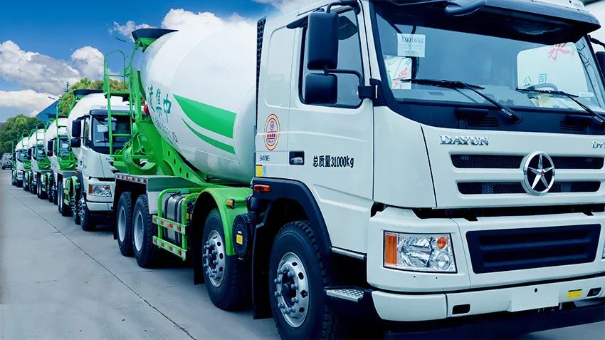 行家客戶一年內(nèi)入手幾十臺凌宇車 這次又看中“凌云”組合！