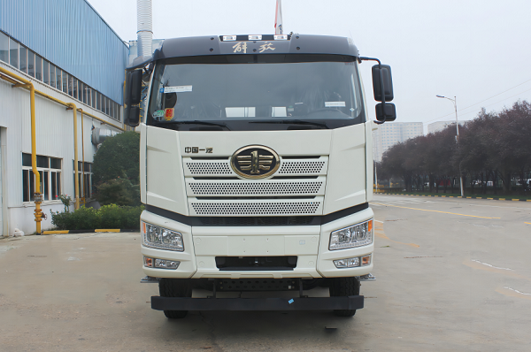 混動(dòng)攪拌車(chē)強(qiáng)勁優(yōu)勢(shì)詳解！攪拌車(chē)主新選擇！